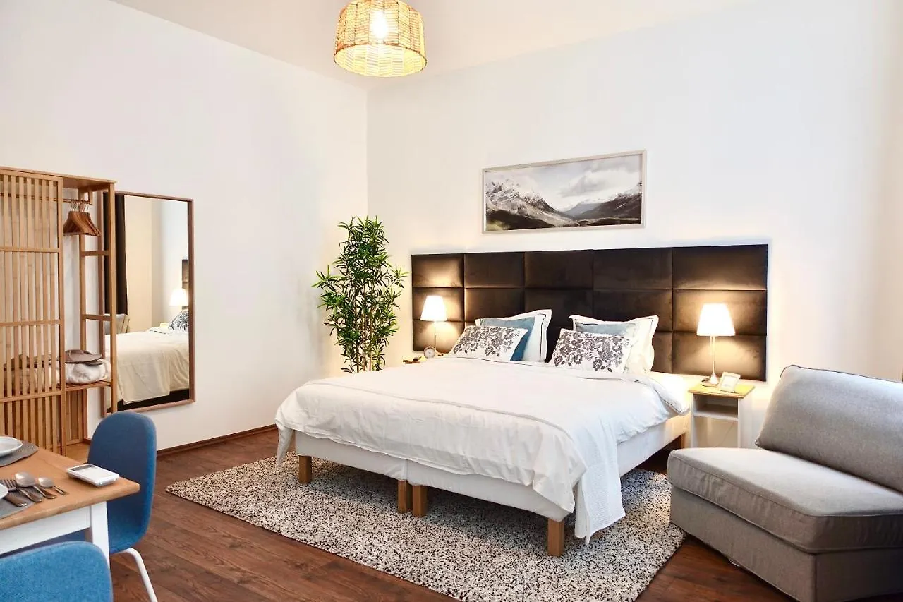 The Cozy Space Viena 0*,